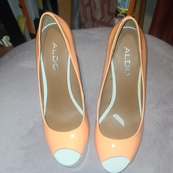 **Brandnew Never worn orange and white peep toe Aldo 👠 - Picture 1 of 12
